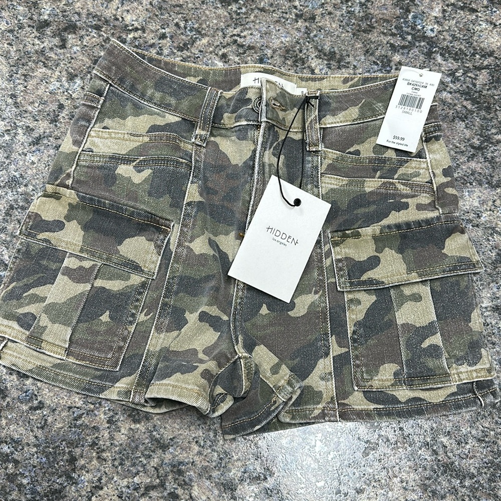 NWT Hidden Jeans Shorts